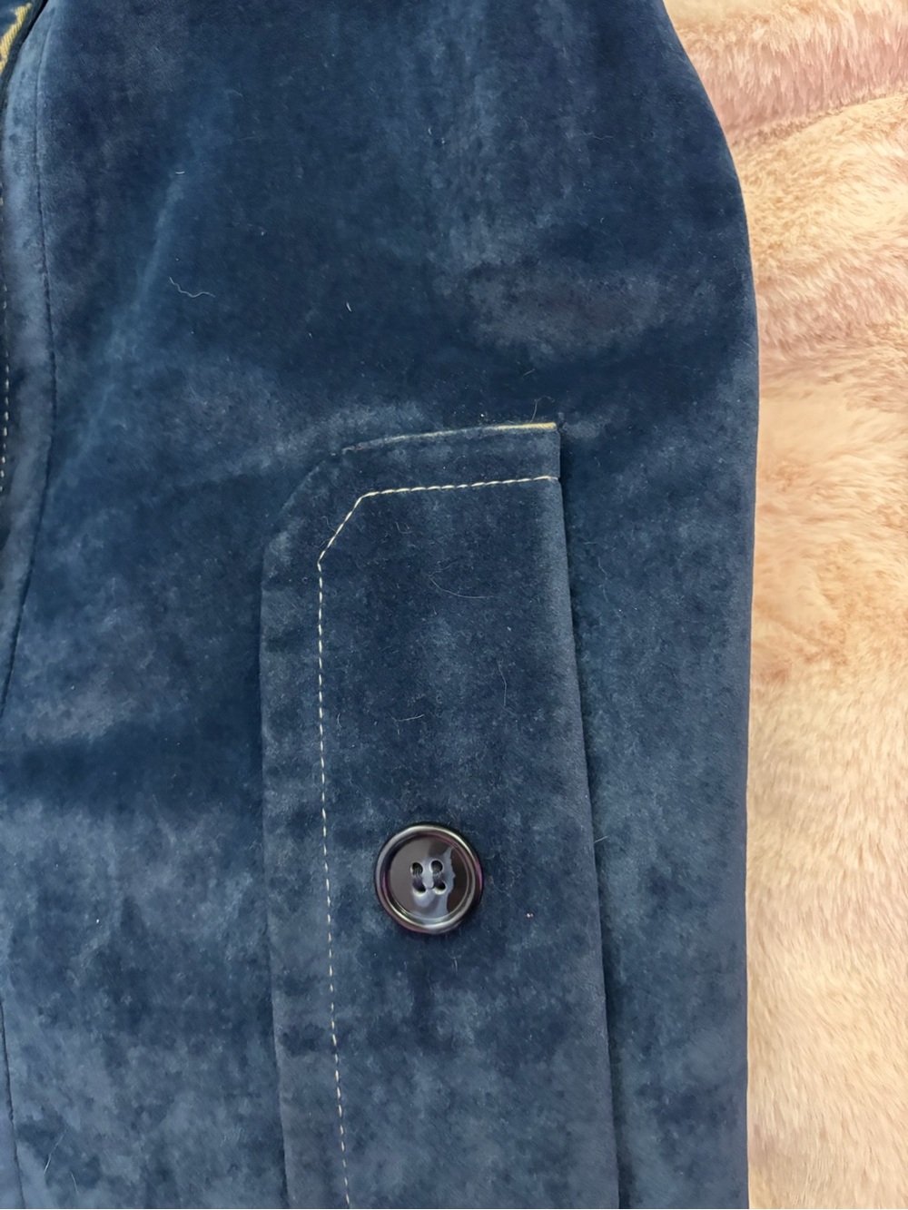Women's Blue Velvet Double-Breasted Coat with Mongolian Sheep Fur Trim - Picture 8 of 9
